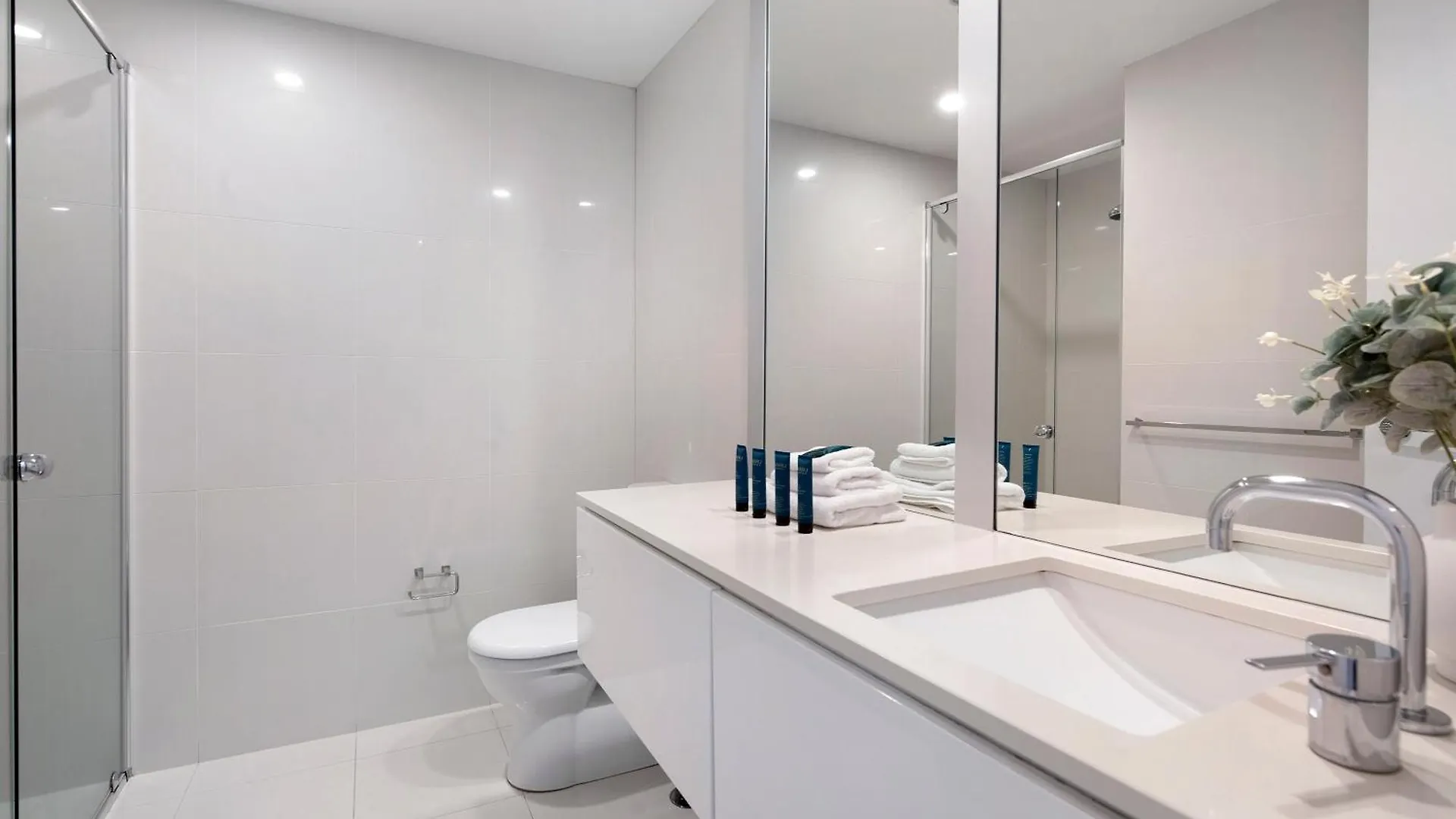 Q Tower At Surfers Paradise - From Level 3 - Private & Self Contained