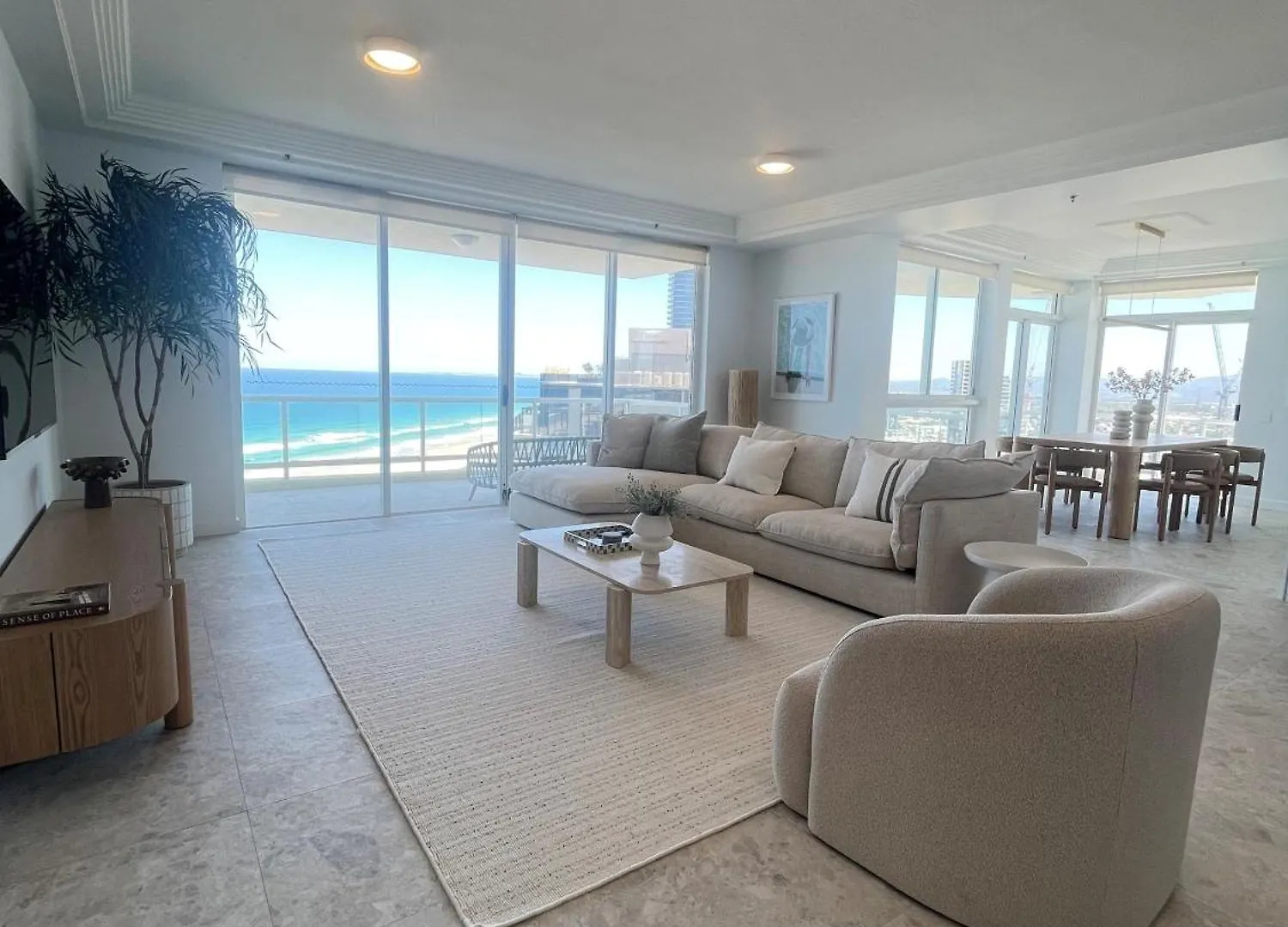 Carmel By The Sea Apart-hotel Gold Coast