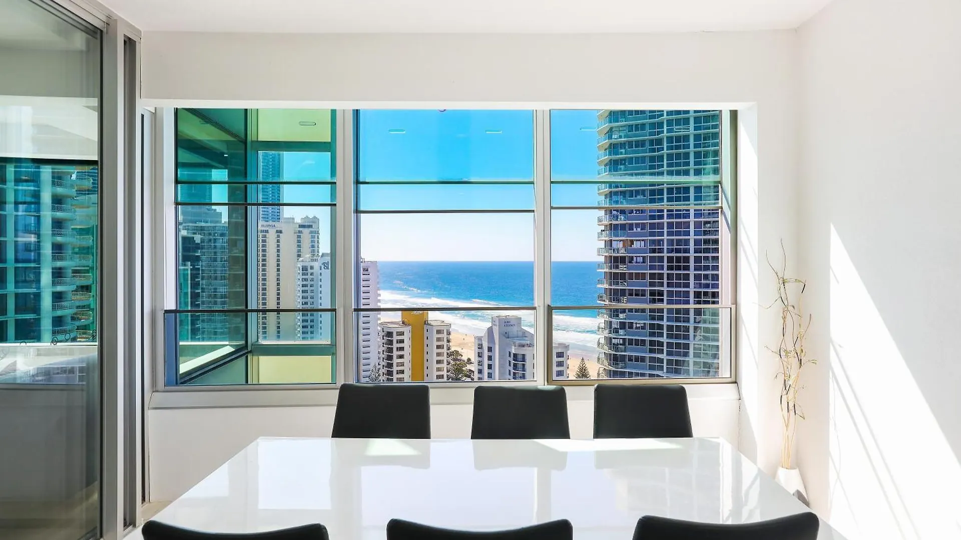 Q Tower Amazing Ocean Views 22nd Level Heated Pools Sleeps 6 - Optimise Apartment