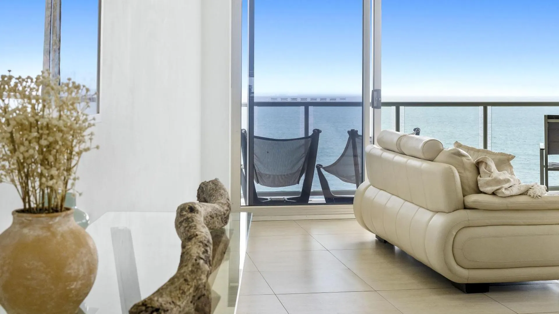 Peninsula Private - Q * Gold Coast