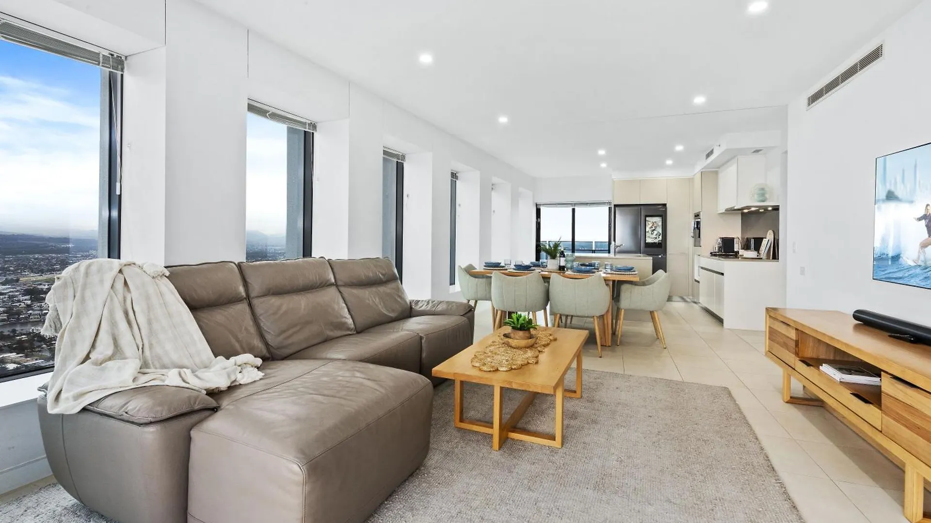 2 & 3 Bedroom Ocean View At Soul Surfers Paradise - Q Apartment *