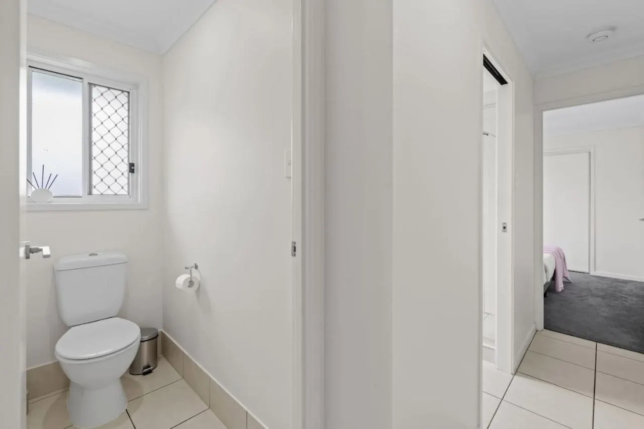 Stunning 4br With Yard Parking Costco And Theme Park בית נופש גולד קוסט