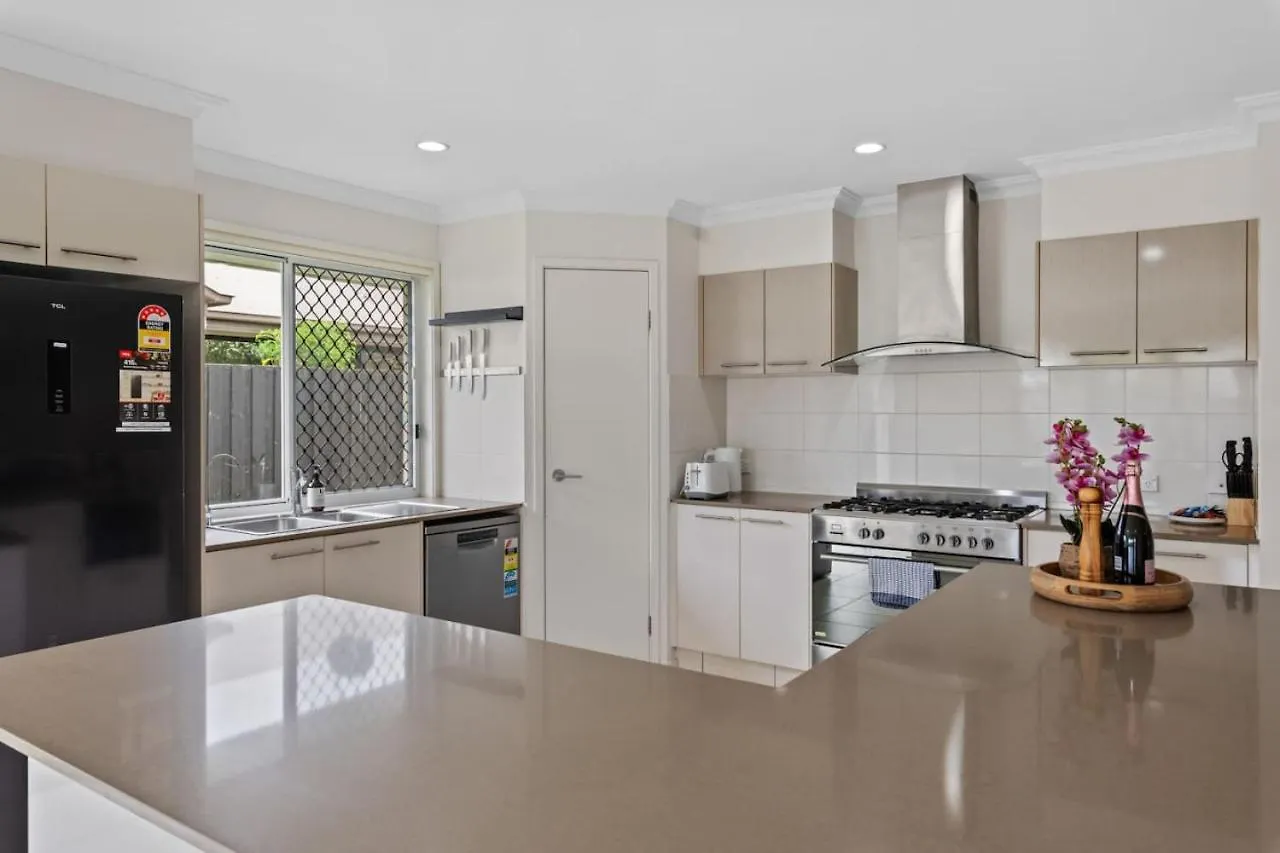 בית נופש Stunning 4br With Yard Parking Costco And Theme Park גולד קוסט