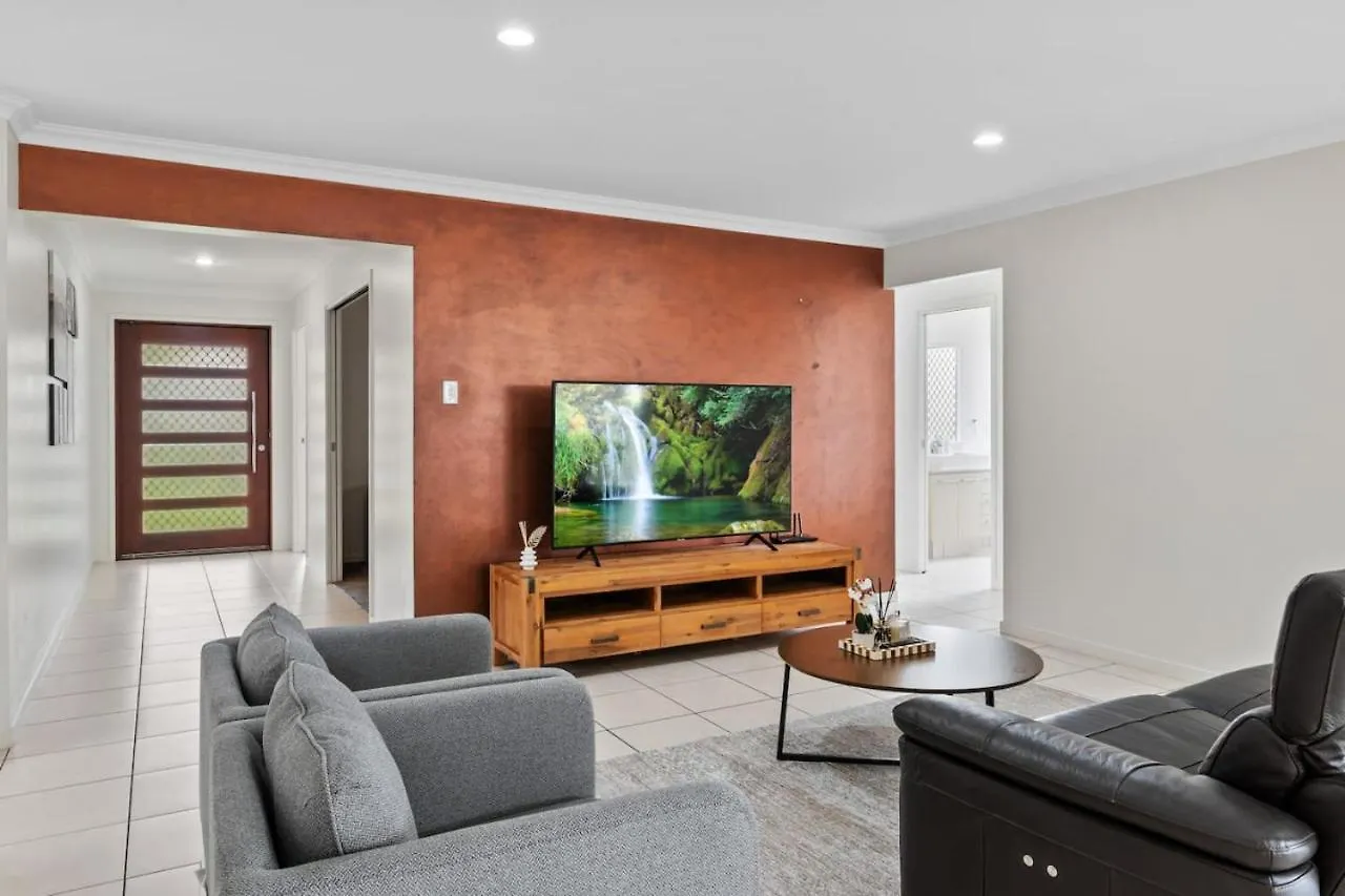 Stunning 4br With Yard Parking Costco And Theme Park *