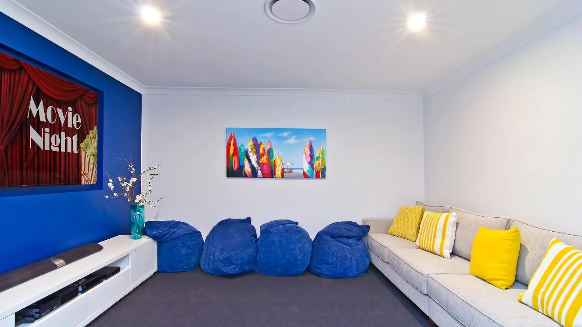 Sentosa On Tugun - Beachfront 5 Bedroom *