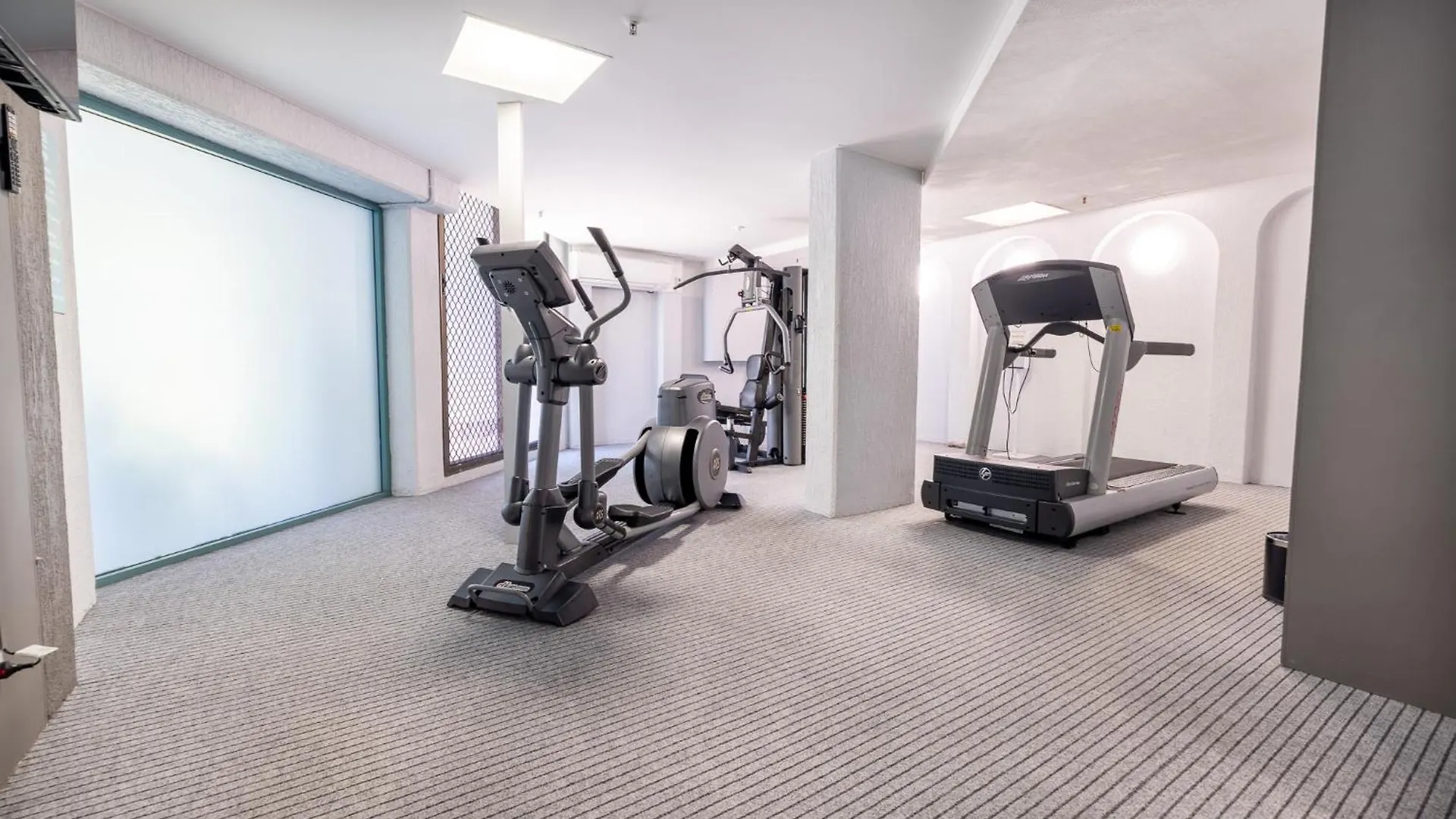 Waterfront 3-br In The Heart Of The * Gold Coast