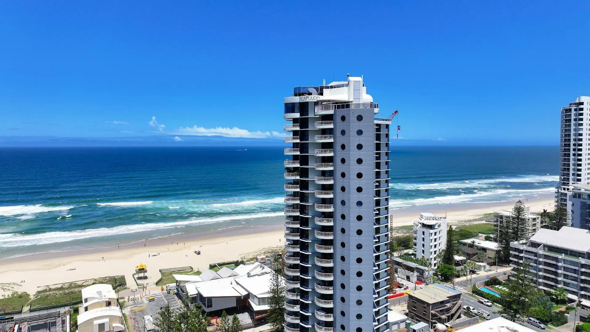 Waterfront 3-br In The Heart Of The * Gold Coast