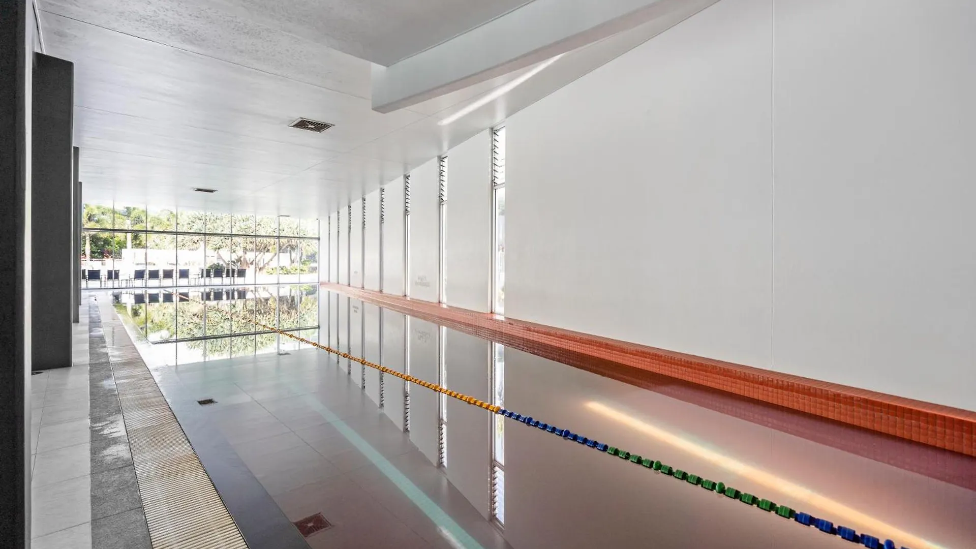 Qtower 2Br Apt Pool & Gym, 6 Guests, Beach Walk * Gold Coast