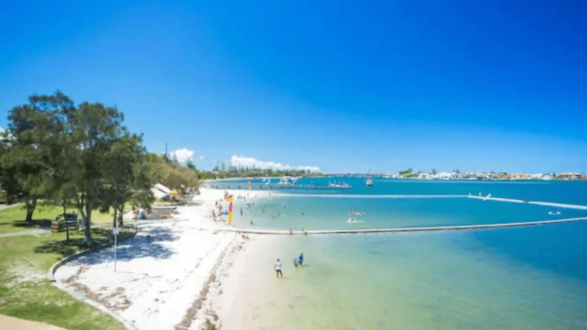 Villa Casa Bella - Paradise, 3 Bedroom, Guest House, Gold Coast