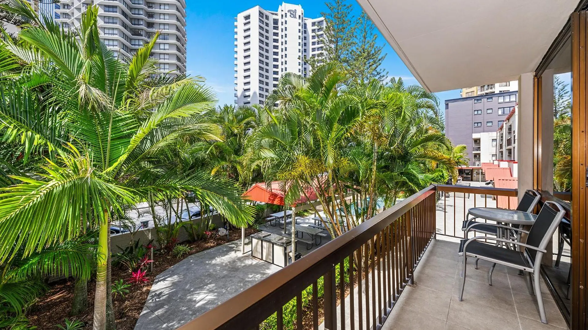 Surfers Paradise- Meters From The Beach! Appartamento