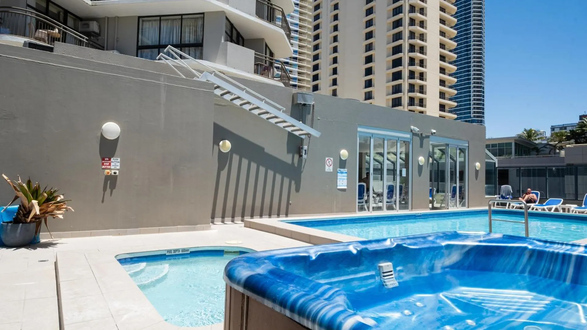 Beachside Bliss Pool, & Sauna Gold Coast