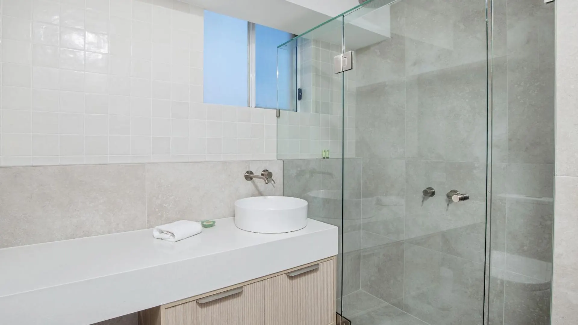 Aparthotel Crystal Beachfront Gold Coast