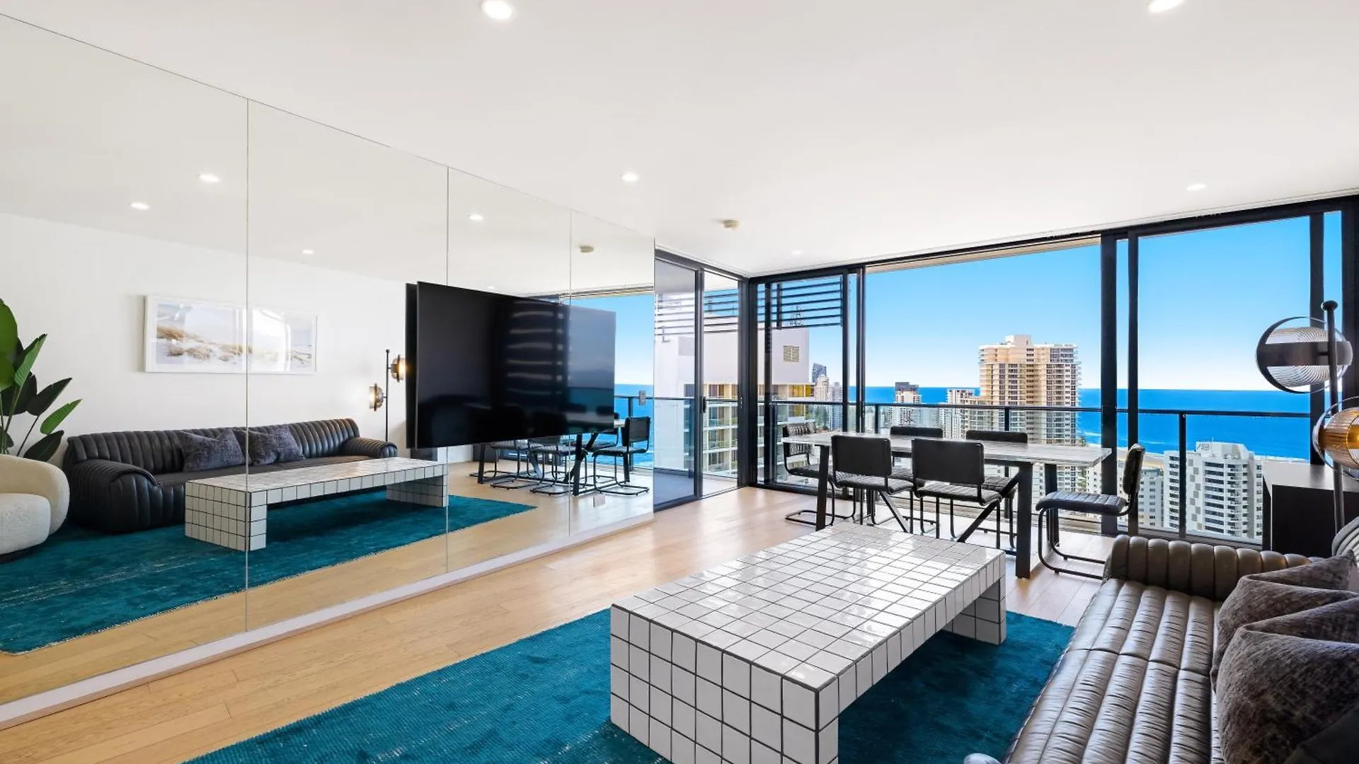 Oracle Tower 2 23rd Floor Apartment