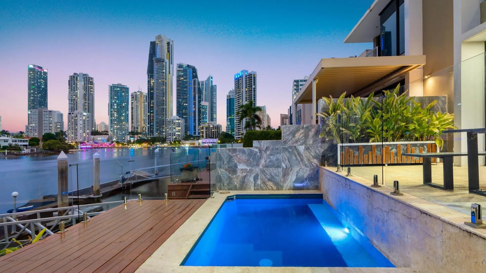 3 M Luxury Waterfront In Paradise Pets Welcome Villa