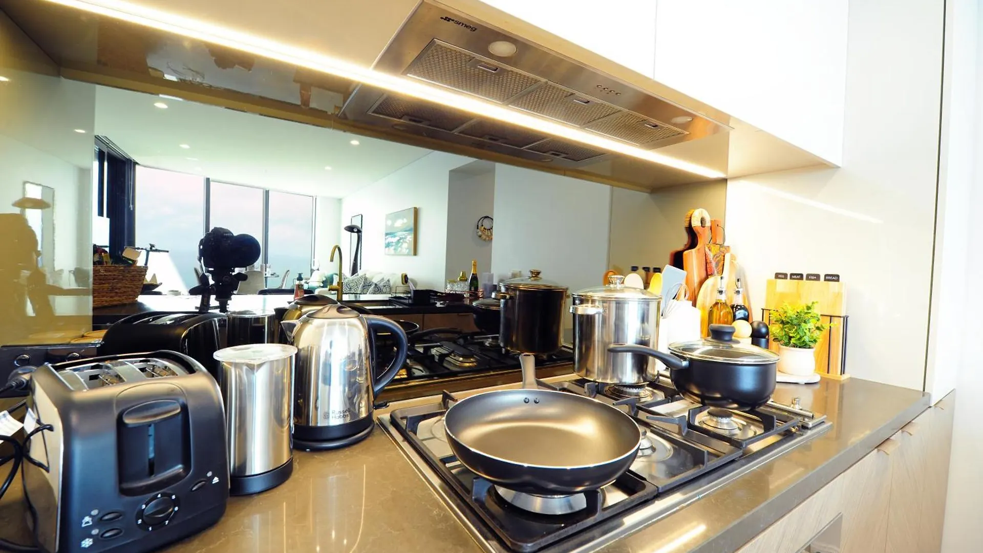Surfers Beachside Luxury - Stunning Panoramic View Gold Coast