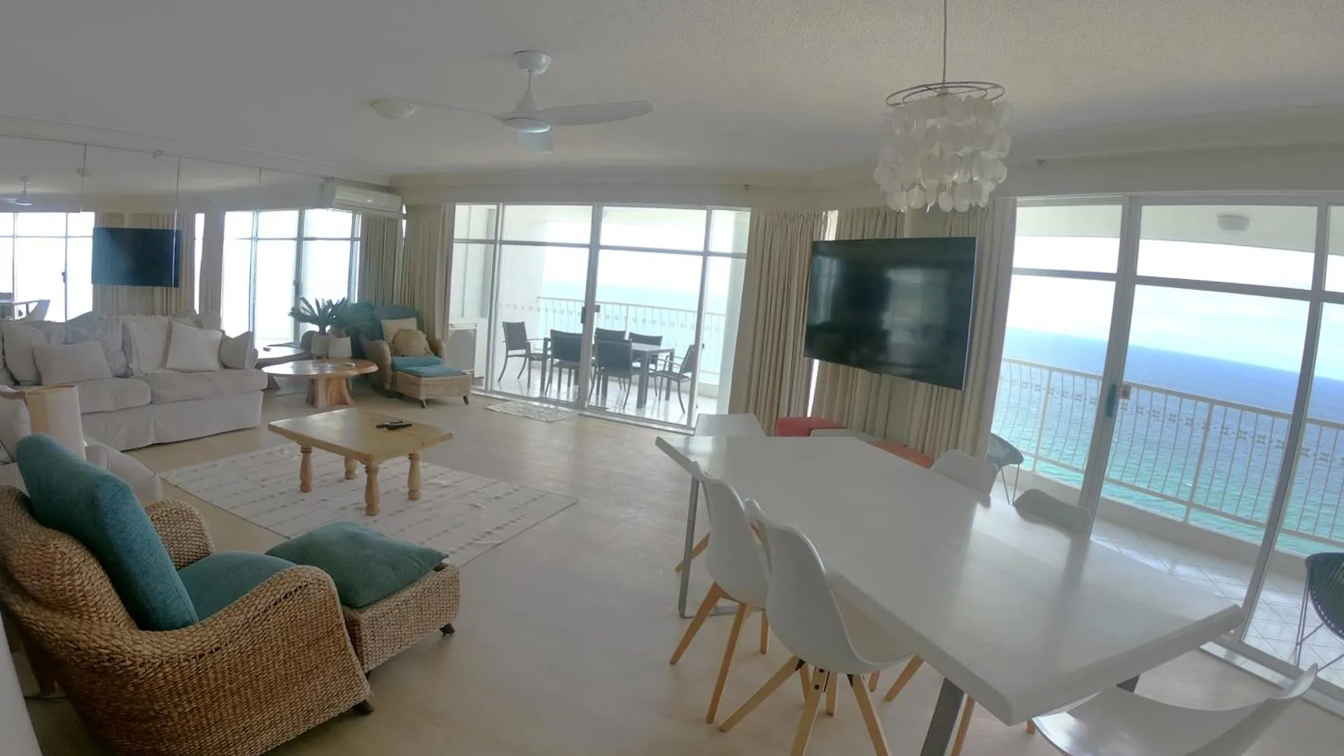 Aparthotel Burleigh Surf Gold Coast