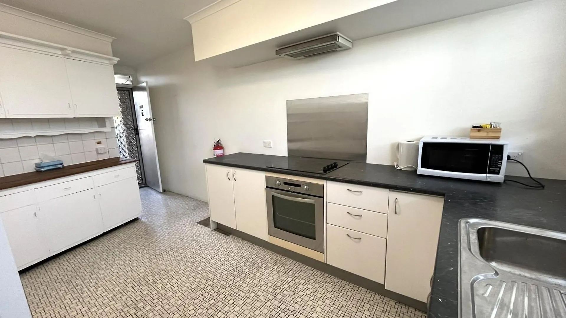 Tropicana 3* Gold Coast