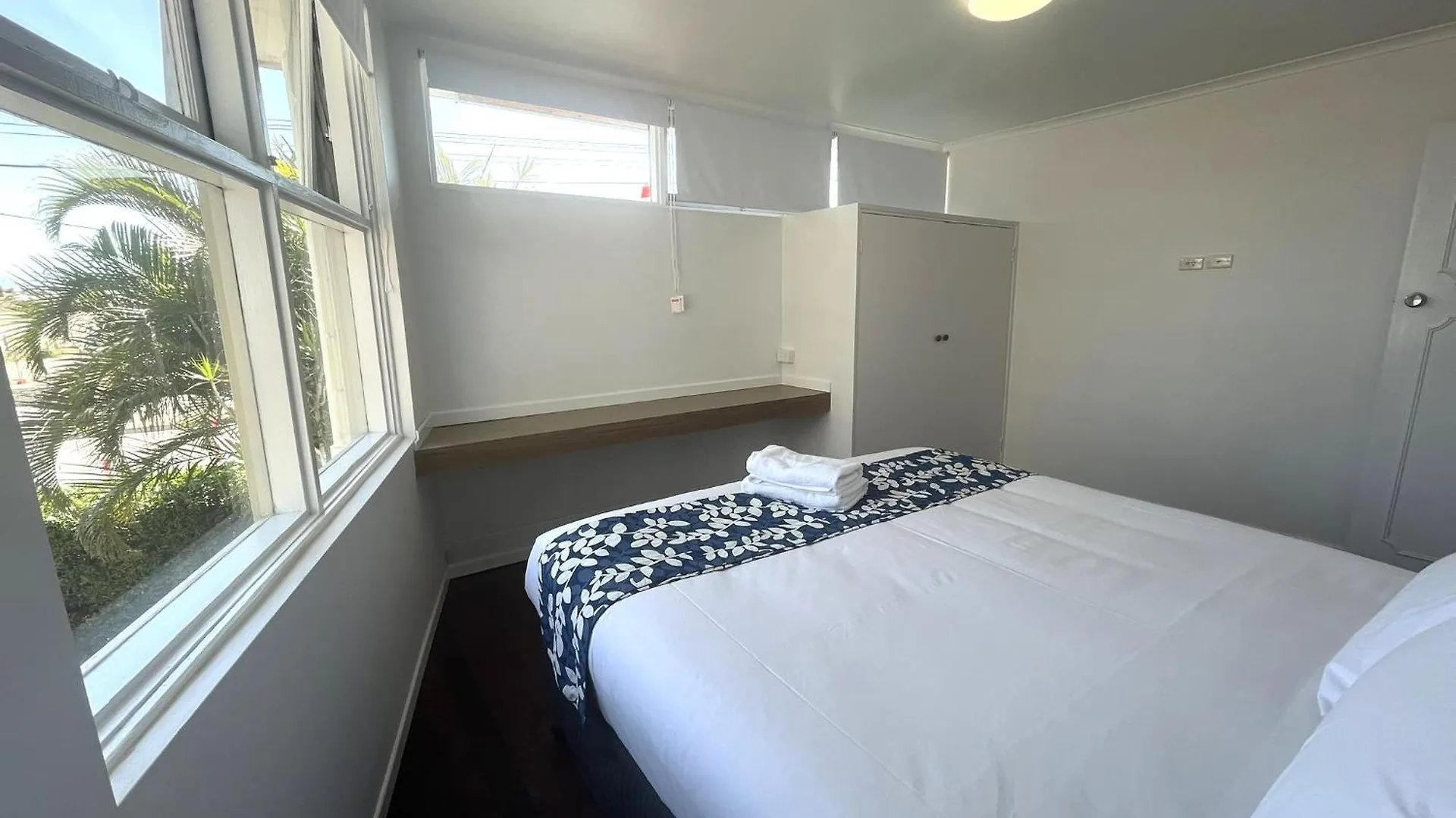 Tropicana 3* Gold Coast