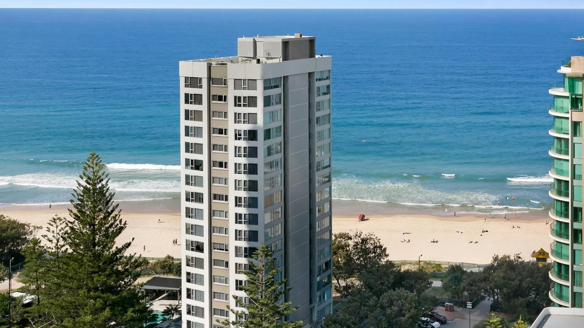 Tallest Tower Skyhomes | 9 Hamilton Avenue *