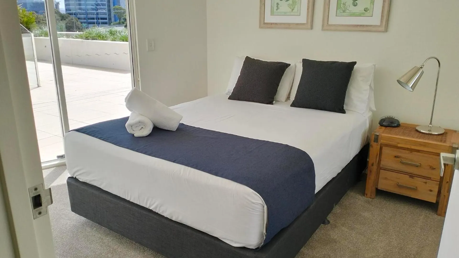 Kirra Surf 4* Gold Coast