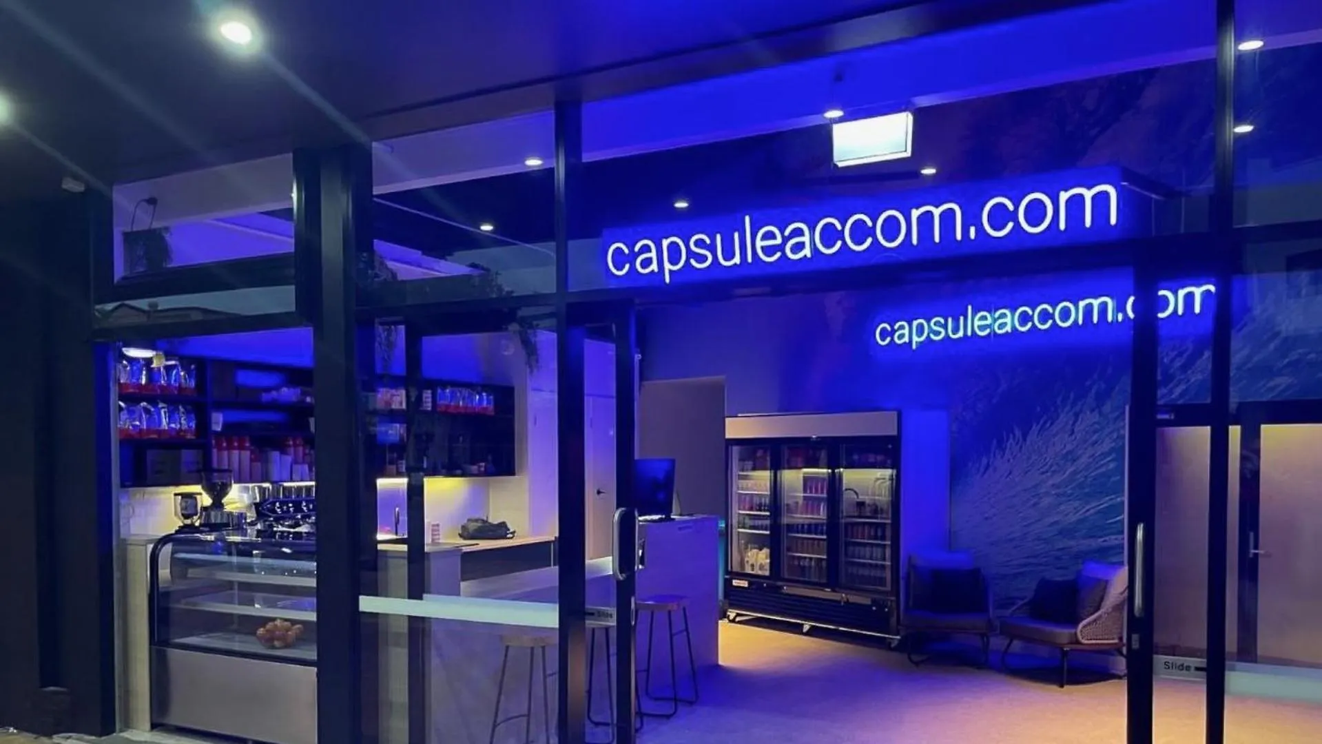 Capsuleaccom * ゴールドコースト