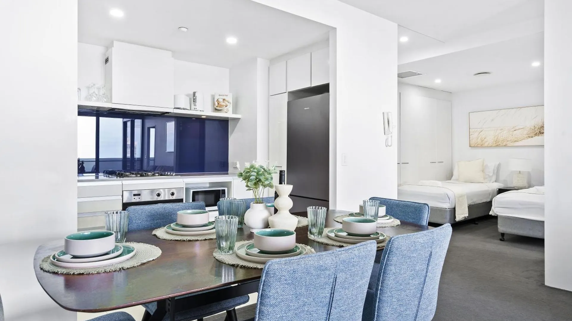 Apartment Kids Free In Ocean View 1 Bedroom Spa At Circle On Cavill - Q Gold Coast