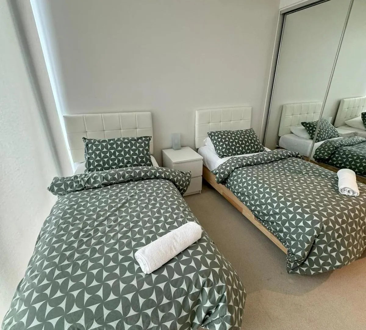 Beautiful Ocean View Signature Broadbeach Apartment *