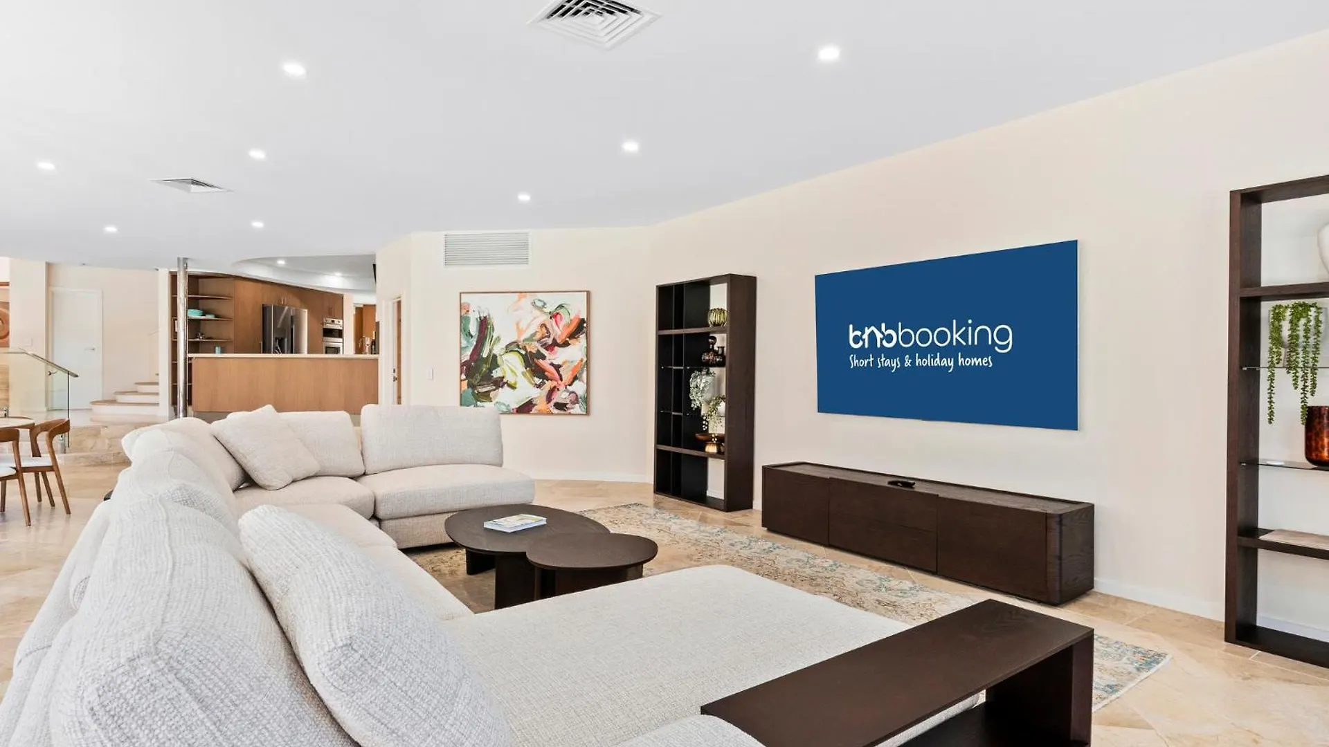 Main River Grandeur Mansion, 5bed, Pool & Sauna Gold Coast