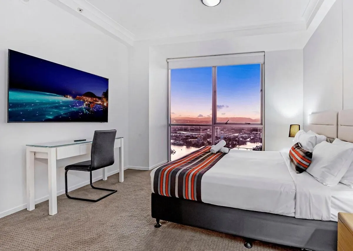 Apartment Level 45 Luxury Sub-penthouse In Towers Of Chevron