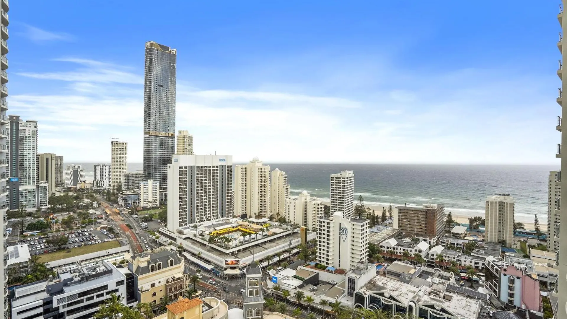 Chevron Renaissance - Qstay