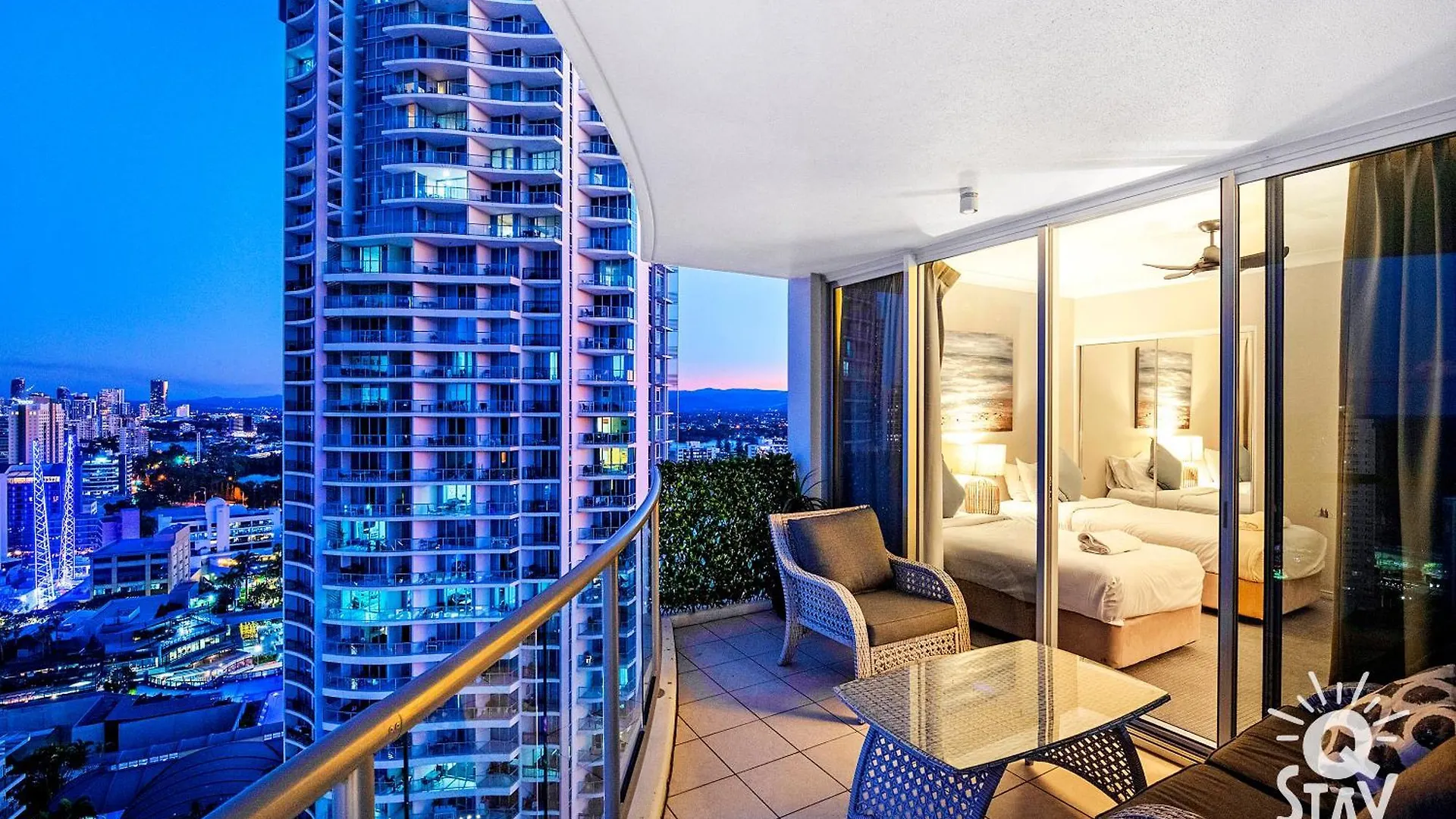 Apartment Chevron Renaissance - Qstay Gold Coast