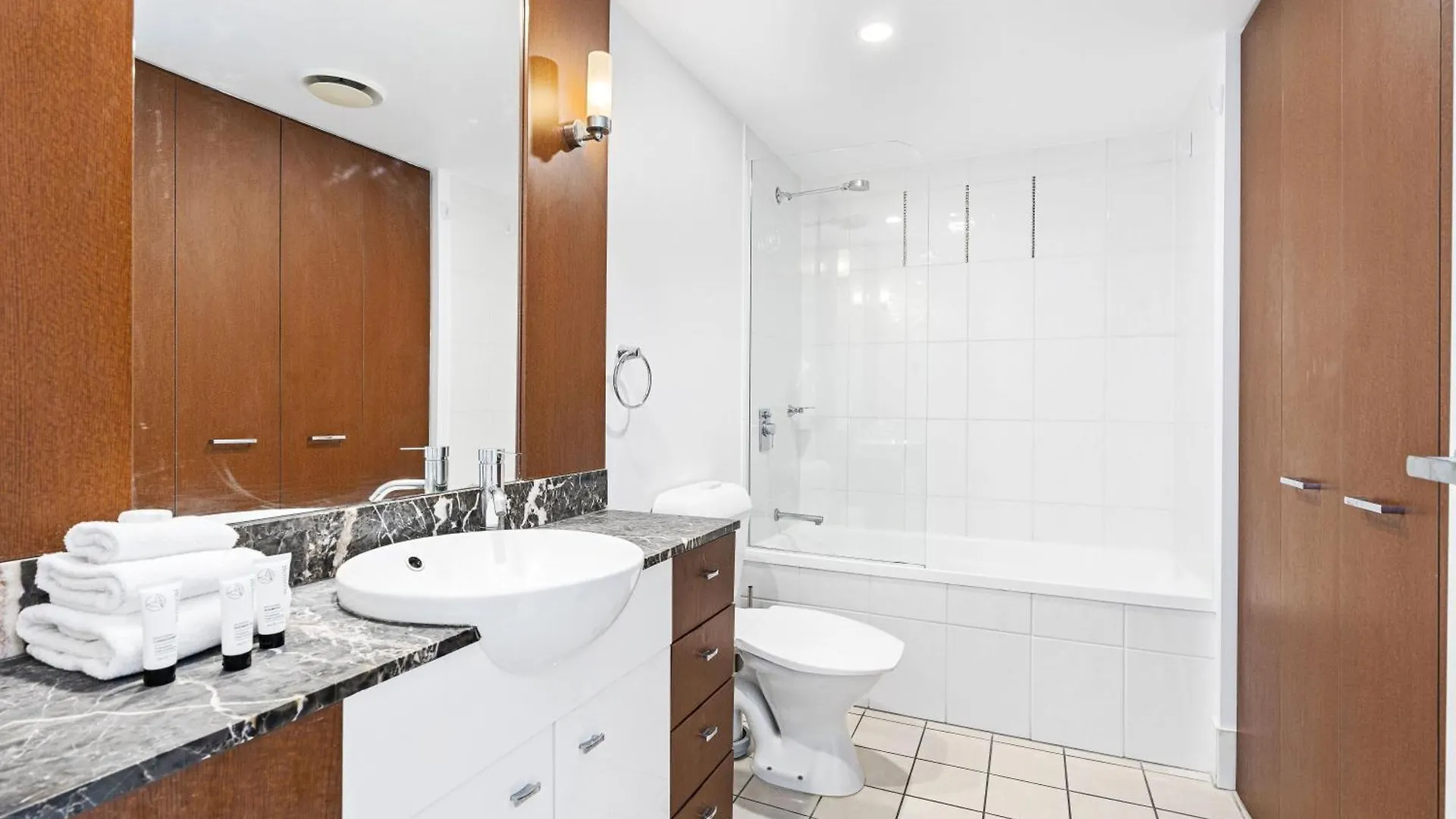 Apartment Chevron Renaissance - Qstay *