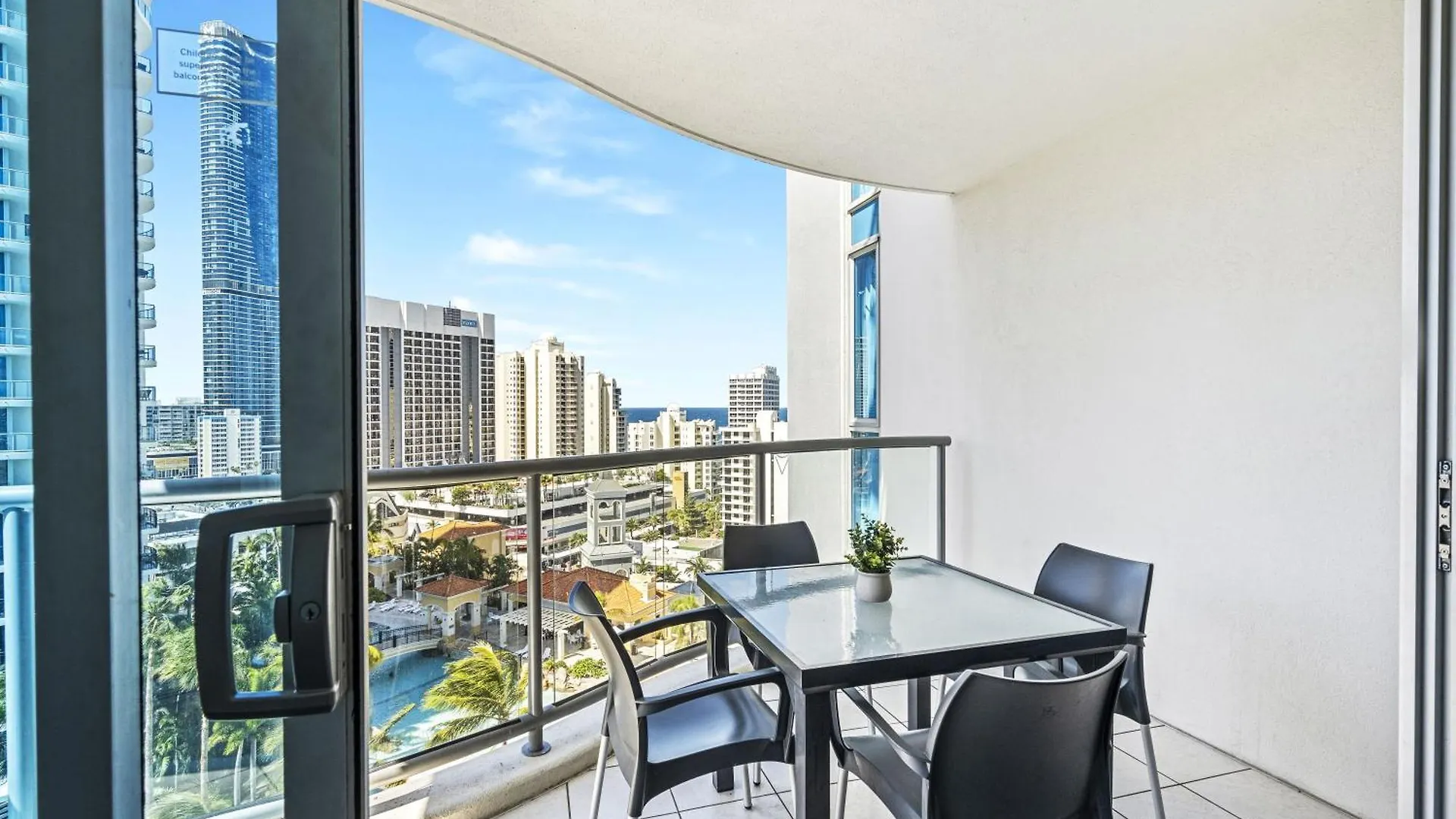Chevron Renaissance - Qstay Apartment Gold Coast