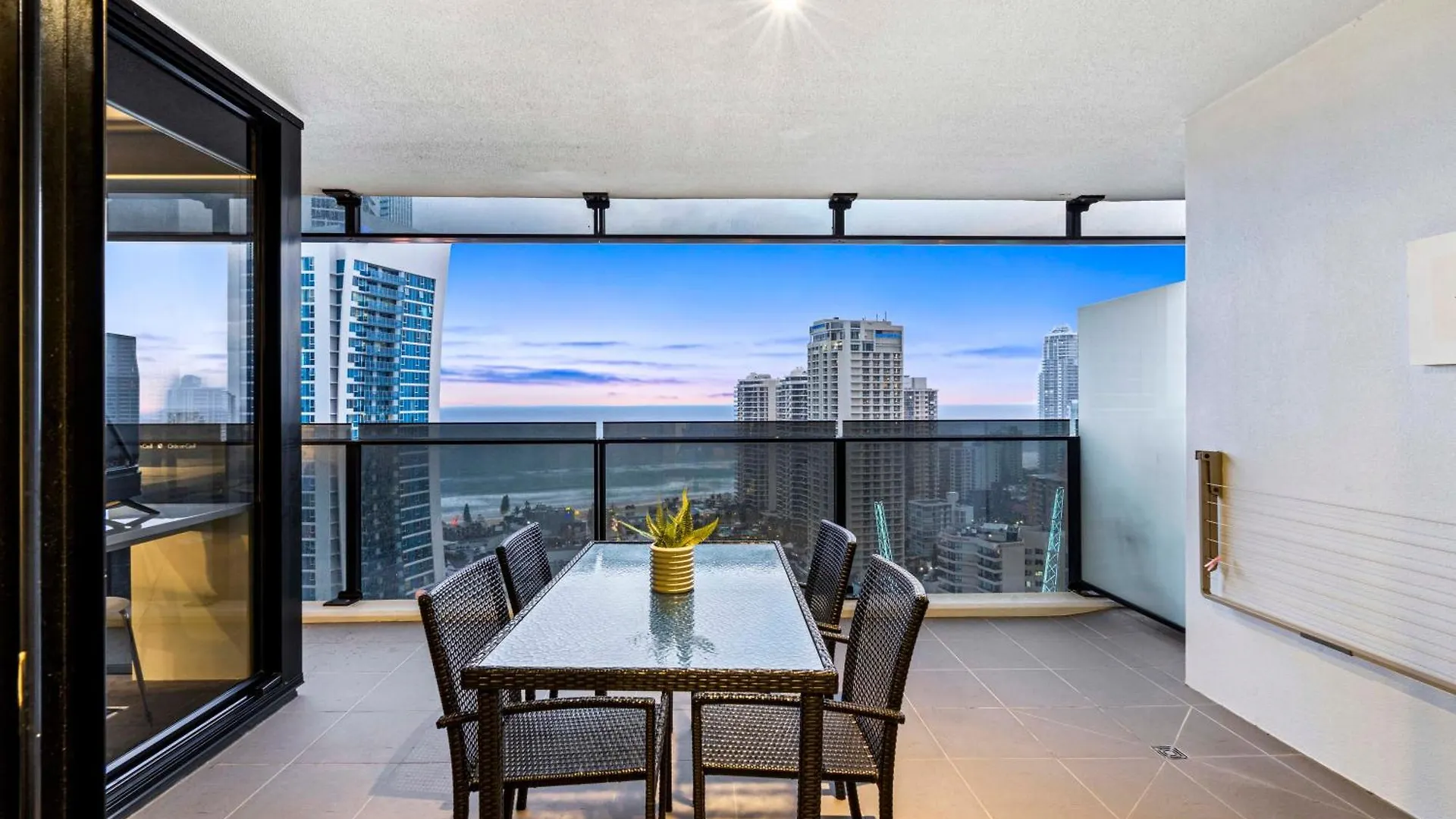 Apartmán Circle On Cavill - Self Contained & Privately Managed - Wow *