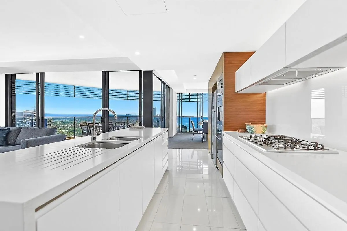 Luxe Skyhome At Oracle 14401 Gold Coast