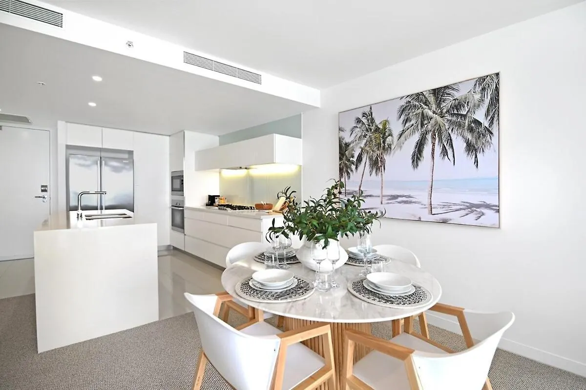 Ocean Breeze At Oracle 12103 Apartment *