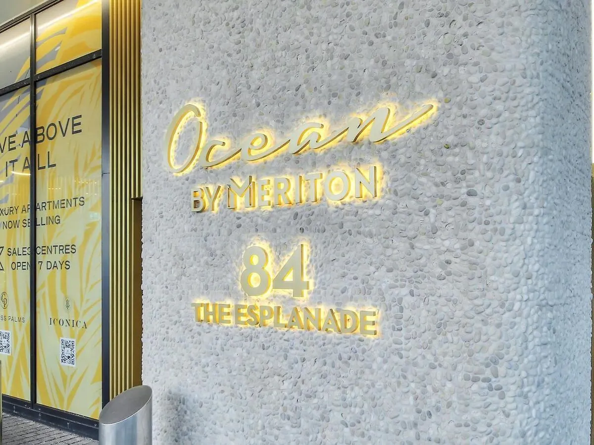 Beachfront Luxe Escape At Parking Apartment *