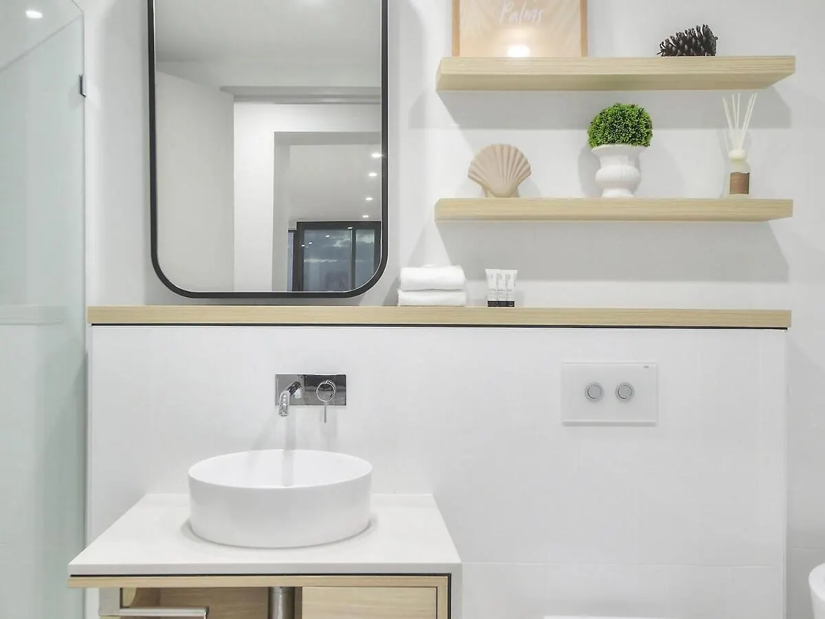 Apartment Beachfront Luxe Escape At Parking Surfers Paradise