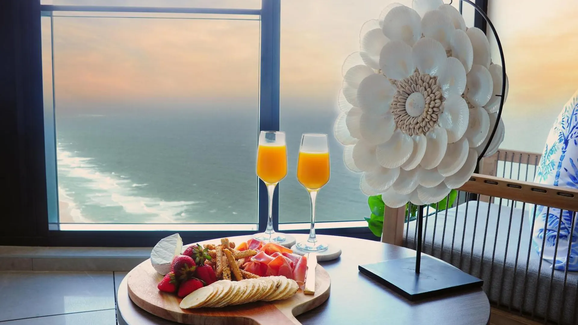 Surfers Beachside Luxury - Stunning Panoramic View Gold Coast