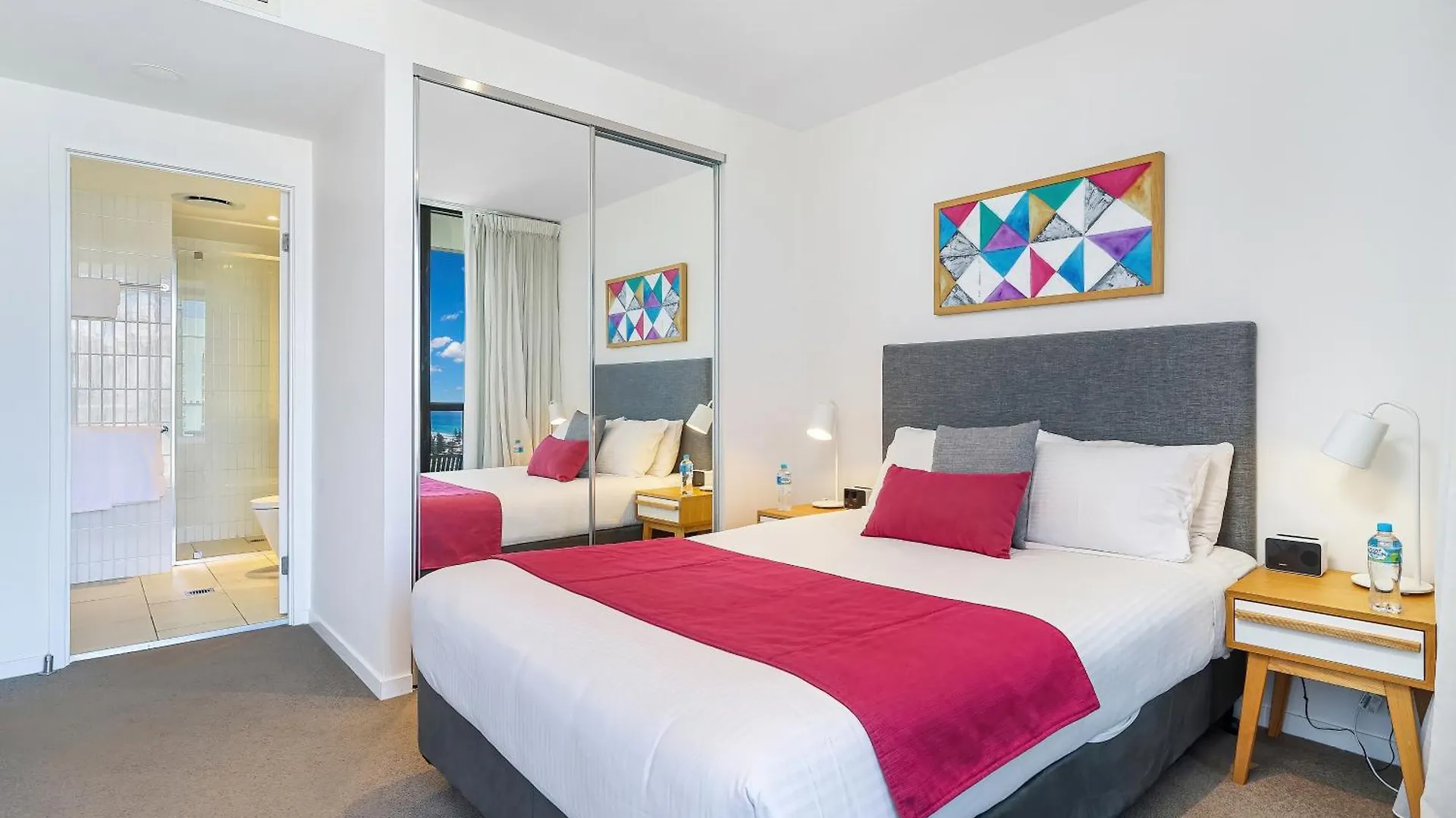 Broadbeach Oceanview Level 26 With Carpark - 4 Mins Walk To The *