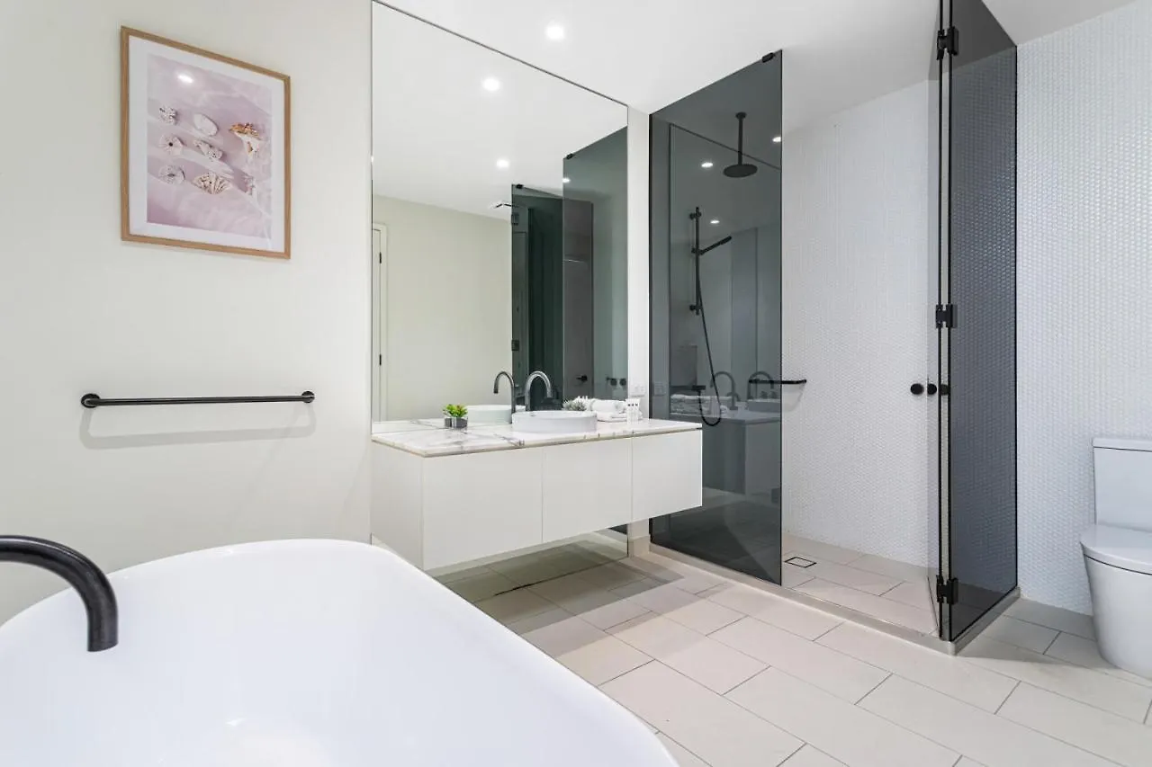 Modern Palms Getaway * Gold Coast