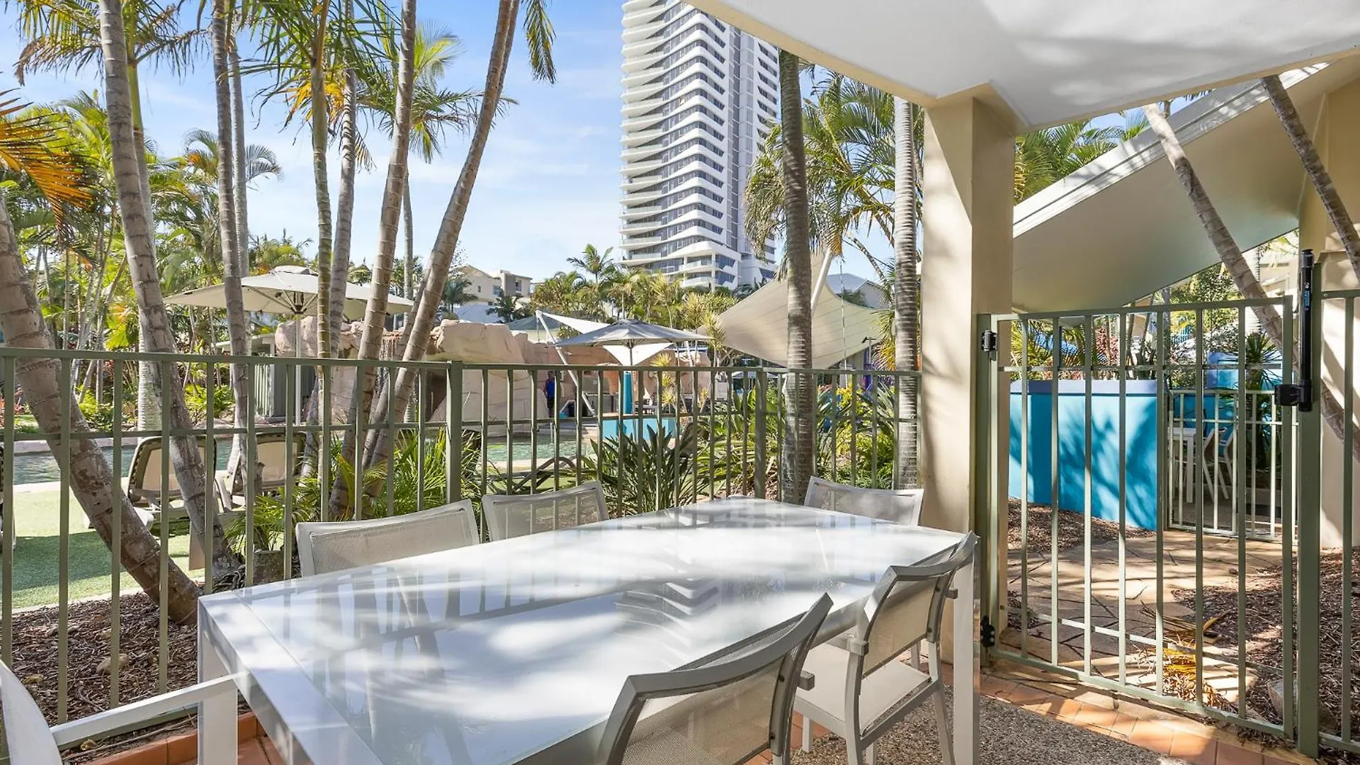 Diamond 48 * Gold Coast