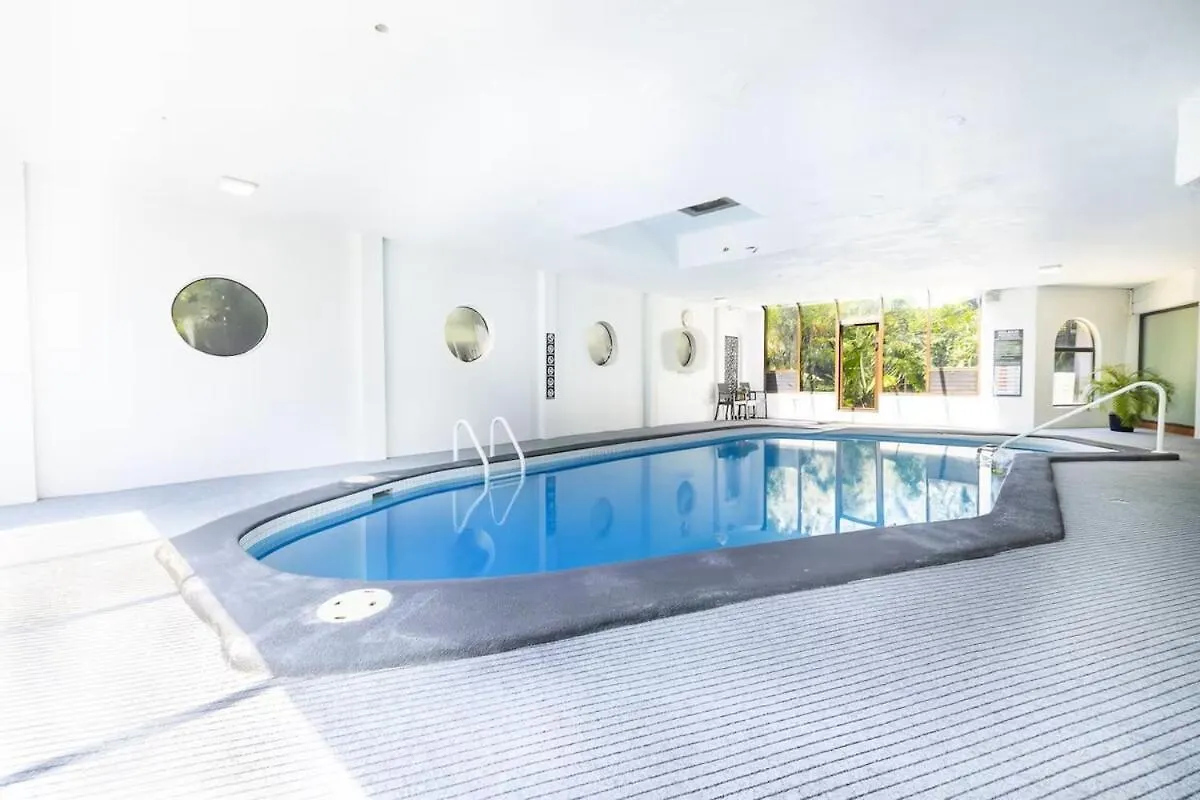 Luxurious Beachfront *