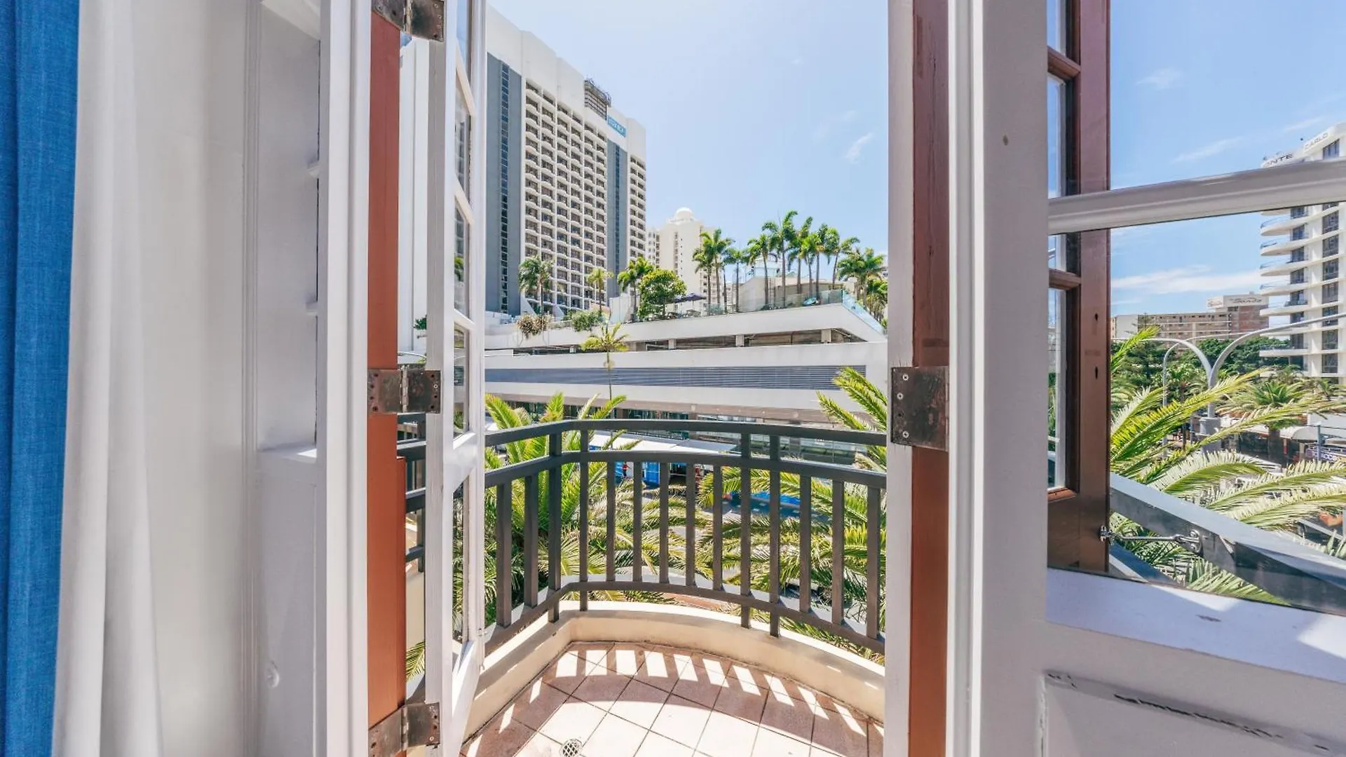 Maze Backpackers - Hostel Gold Coast
