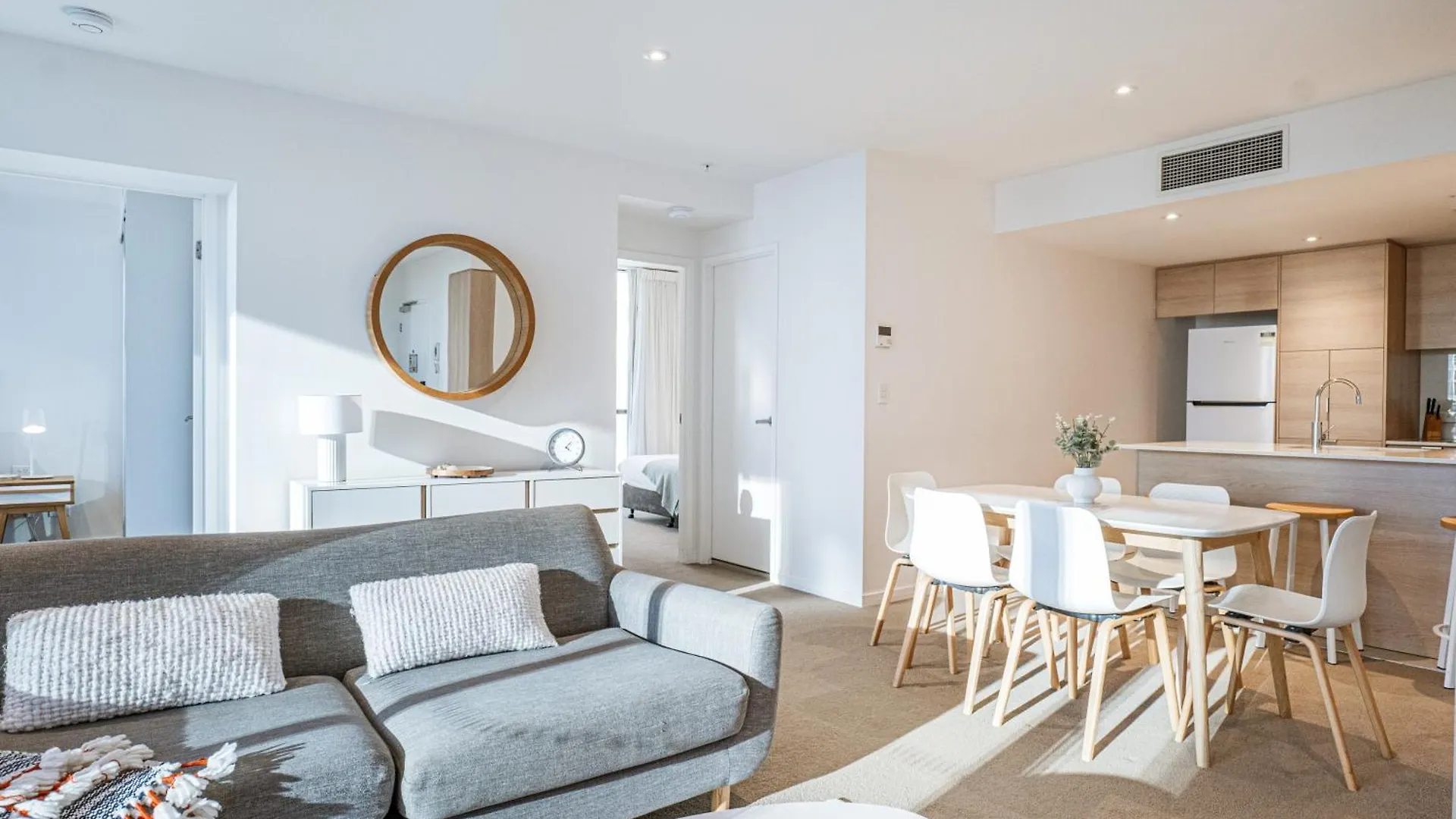 Special Deal! 2br In Heart Of *