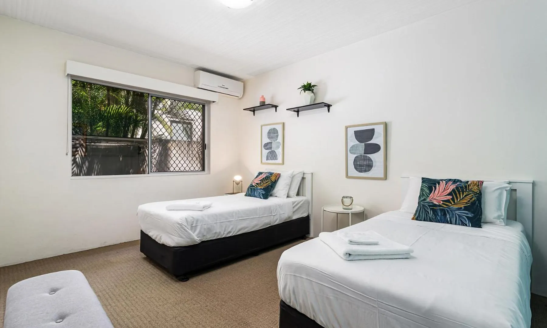 Canal Luxury Living & Boat Ramp Apartment *