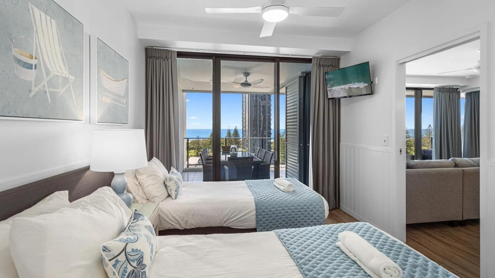 Ultra Broadbeach 4*