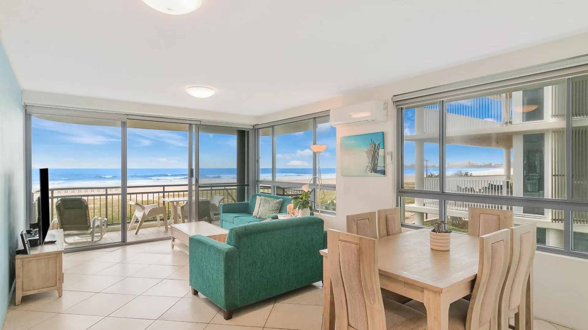 Oceanside - Absolute Beachfront Голд-Кост