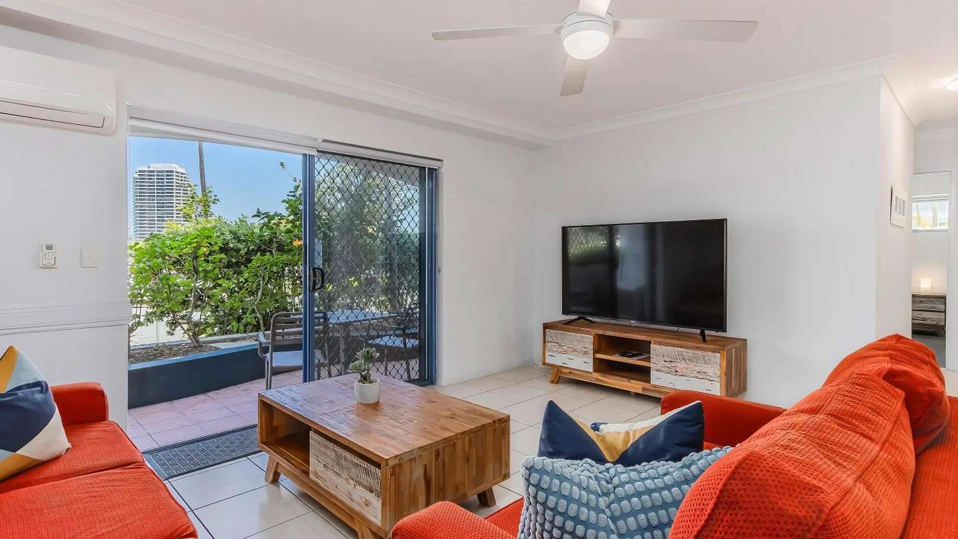 Bella Mare Coolangatta Beachside Aparthotel 4*