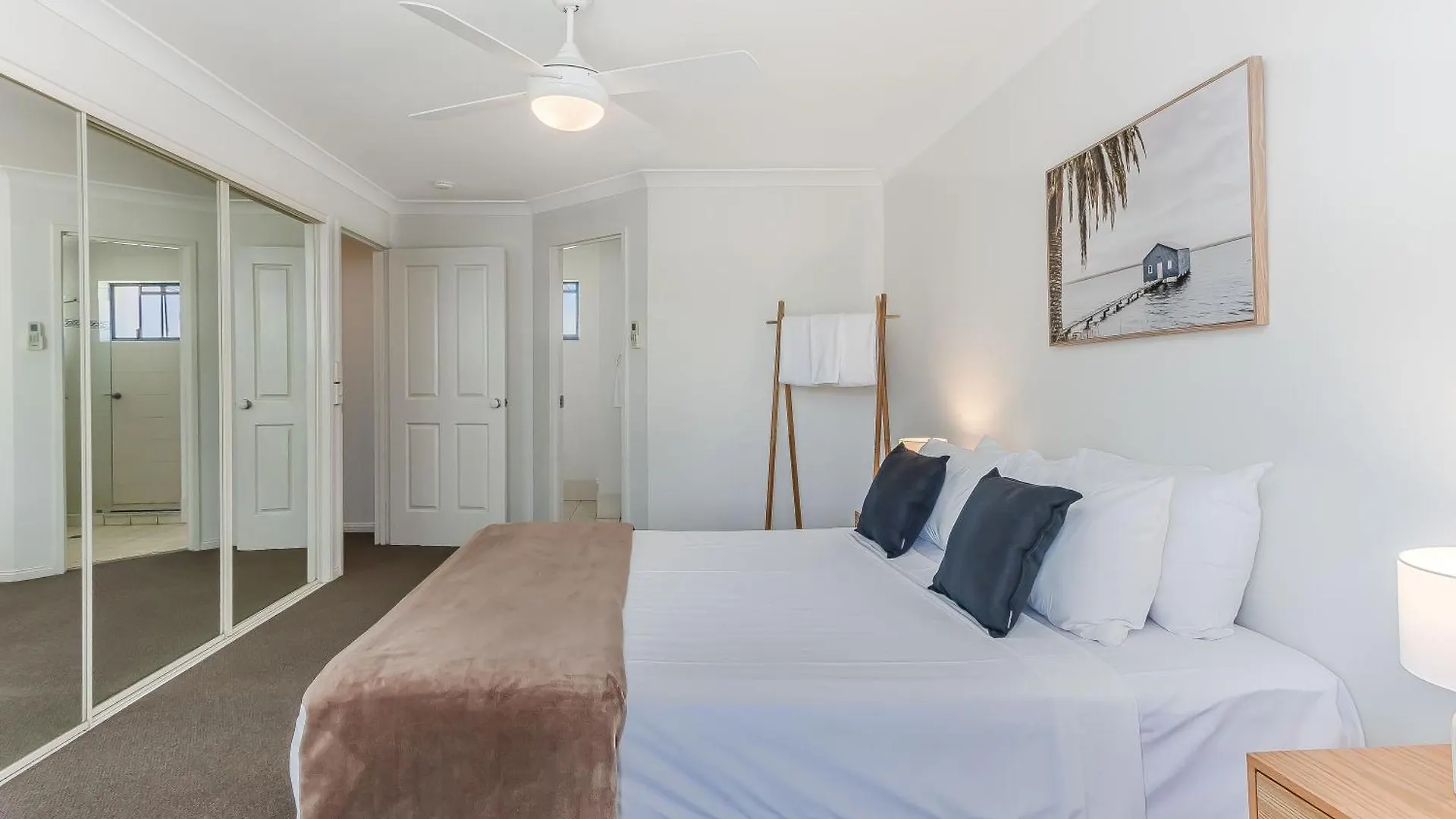 Aparthotel Bella Mare Coolangatta Beachside 4*